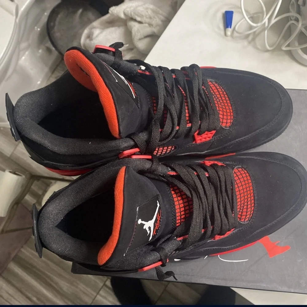 Red thunders - Picture 4 of 8